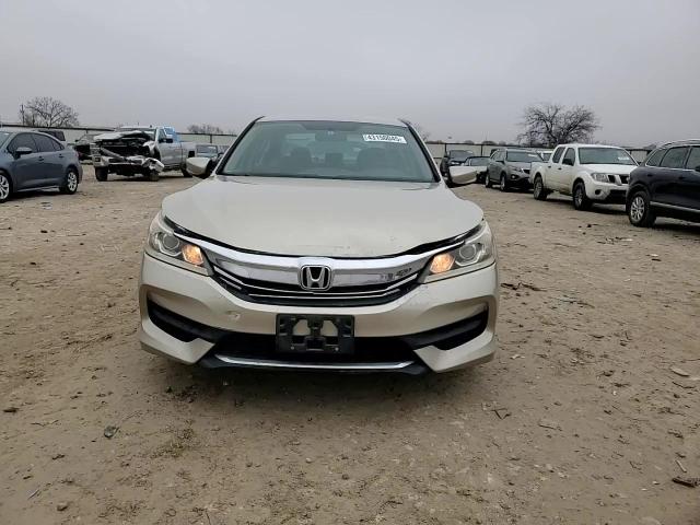 2016 Honda Accord VIN 1HGCR2F39GA054144 Copart auction photo, front end / minor dent/scratches damage thumbnail 11