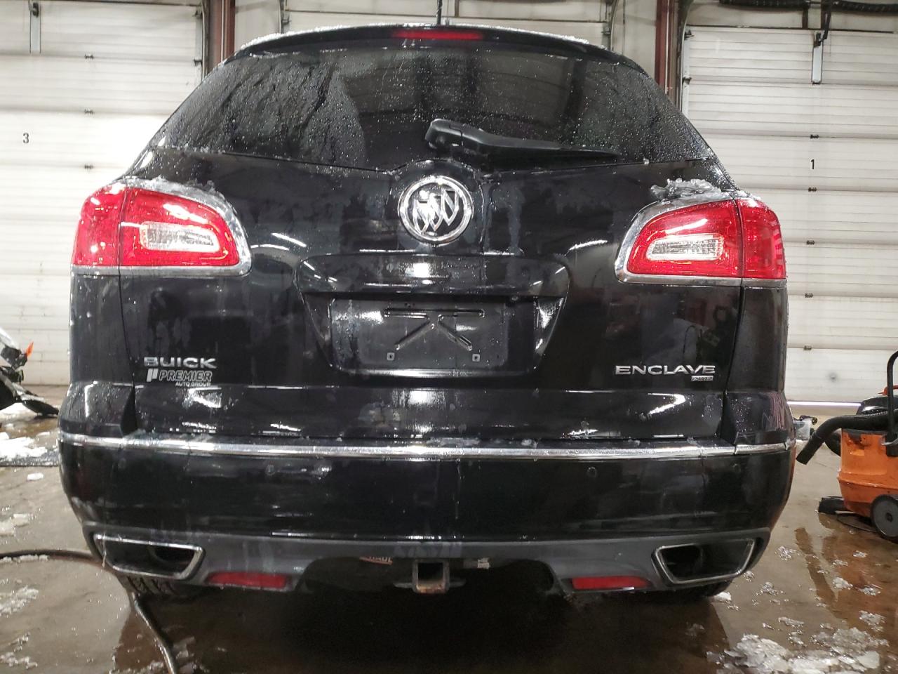 2017 Buick Enclave VIN 5GAKVBKD5HJ233269 Copart auction photo, front end damage thumbnail 6