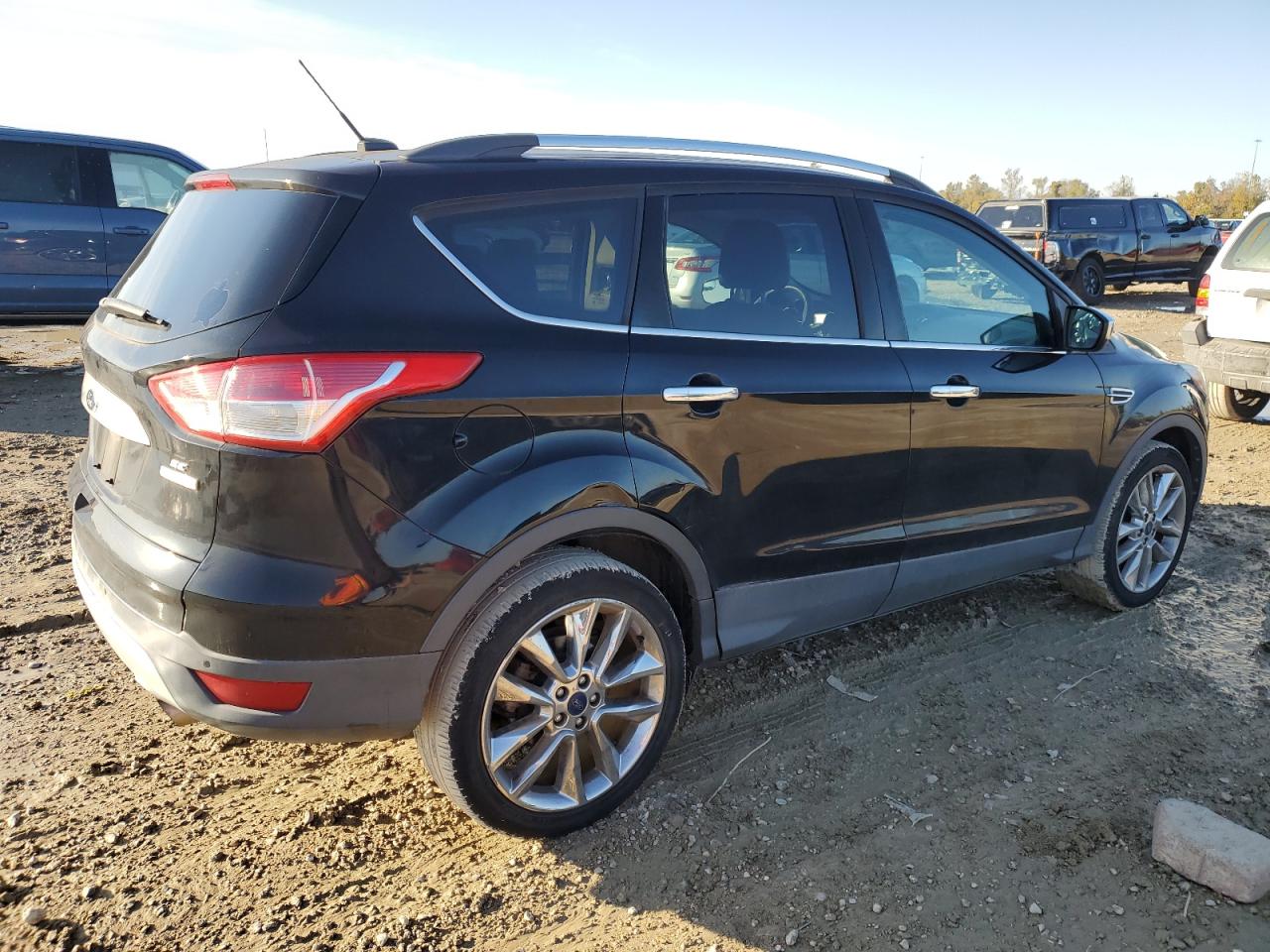 2016 Ford Escape VIN 1FMCU0GX9GUC50761 Copart auction photo, normal wear damage thumbnail 3