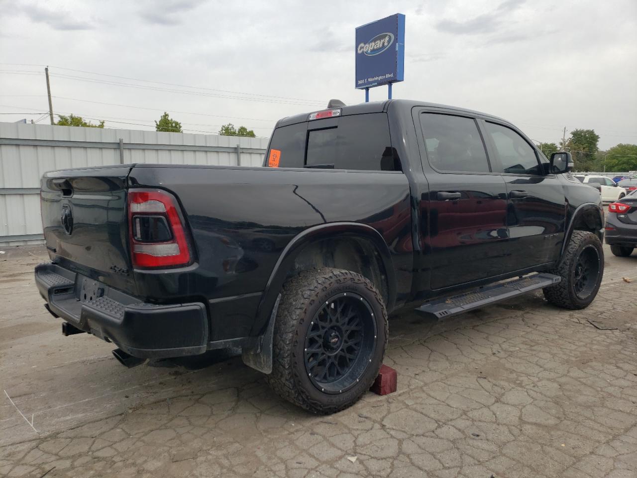 2020 RAM 1500 VIN 1C6SRFFT3LN262726 Copart auction photo, biohazard/chemical / top/roof damage thumbnail 3