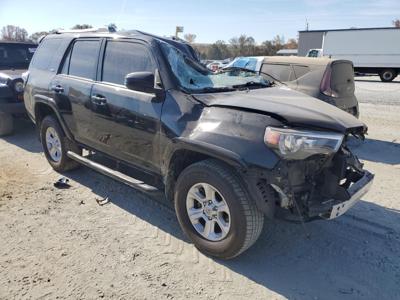 2019 Toyota 4Runner VIN JTEBU5JR7K5682335 Copart auction photo, top/roof damage thumbnail 4