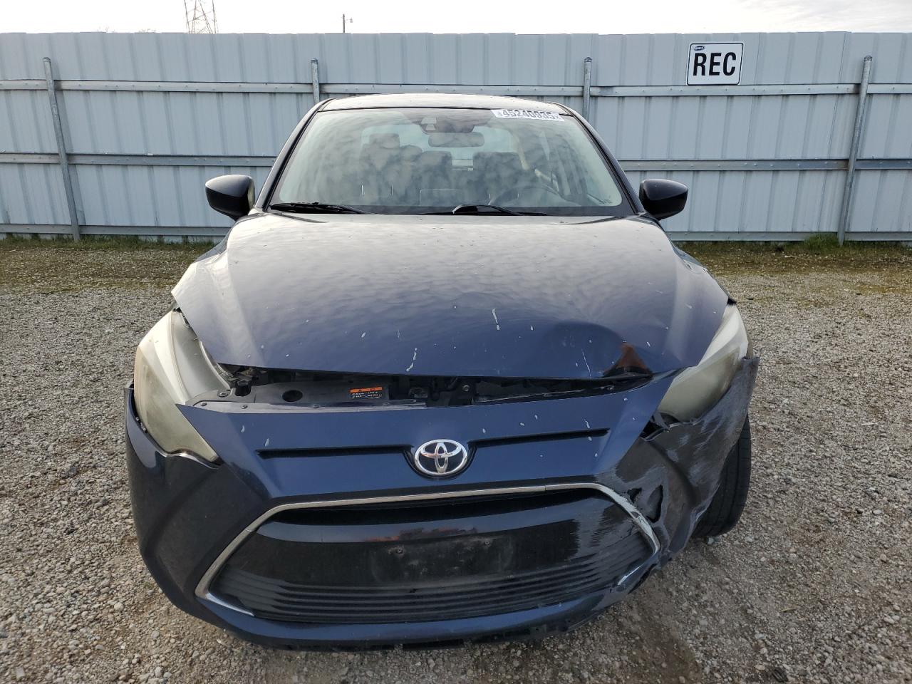 2017 Toyota Yaris VIN 3MYDLBYV6HY155711 Copart auction photo, side / rear end damage thumbnail 5