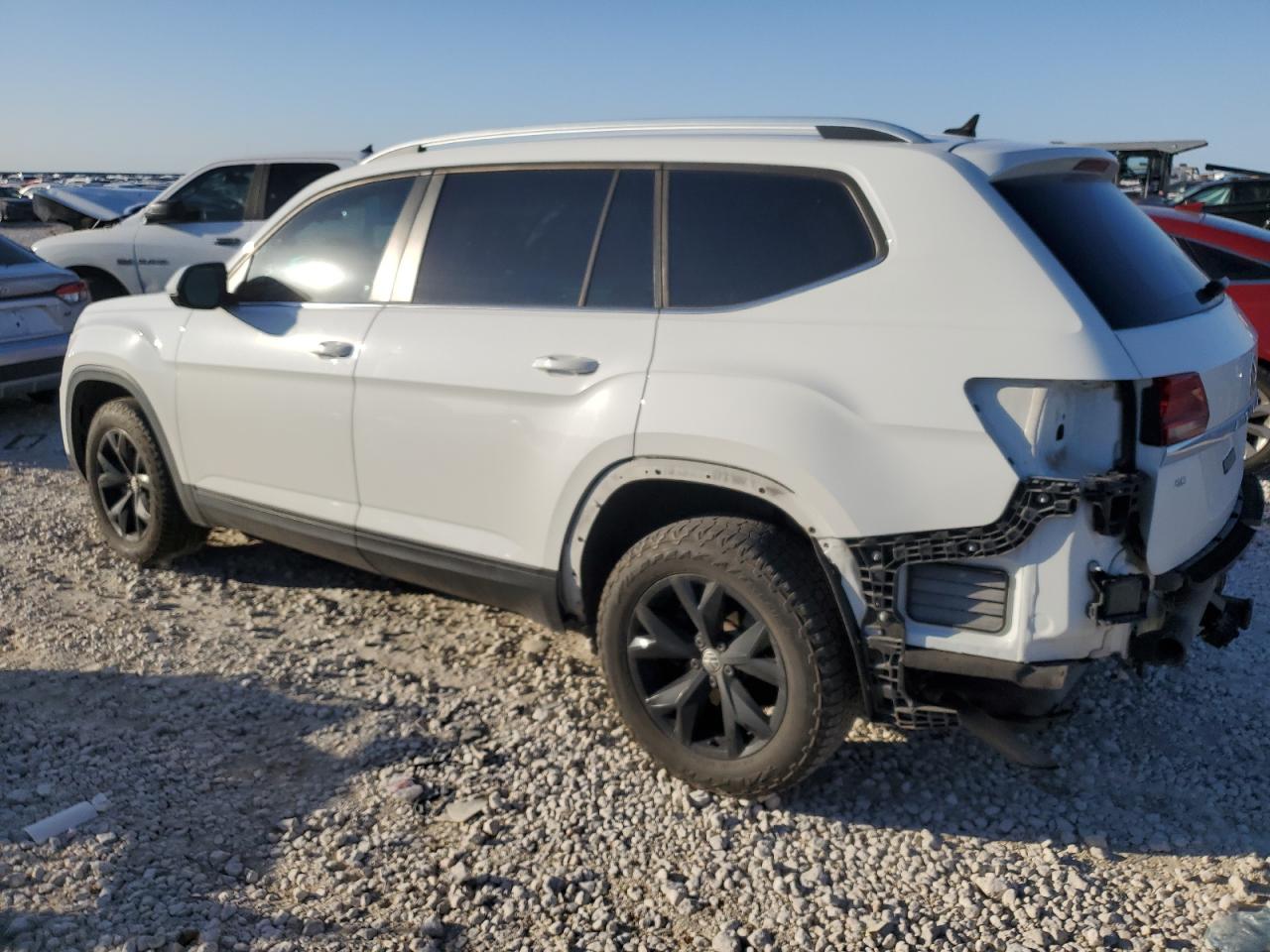 2019 Volkswagen Atlas VIN 1V2LR2CA5KC538163 Copart auction photo, rear end damage thumbnail 2