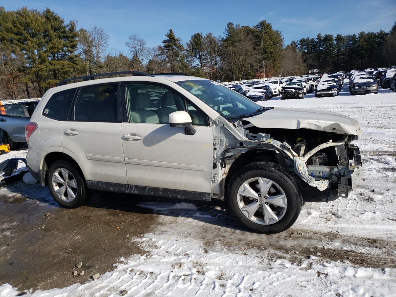 2015 Subaru Forester VIN JF2SJADC6FH422656 Copart auction photo, front end damage thumbnail 4
