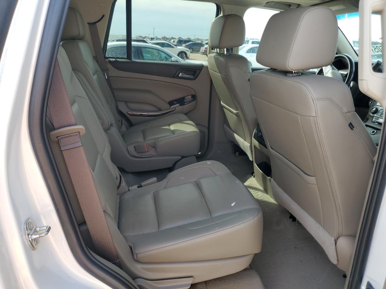 2019 GMC Yukon VIN 1GKS1BKC5KR329417 Copart auction photo, front end damage thumbnail 12