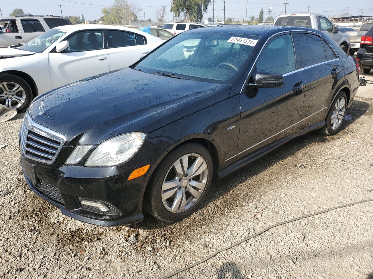 2011 Mercedes-Benz E-klasse VIN WDDHF2EB0BA496055