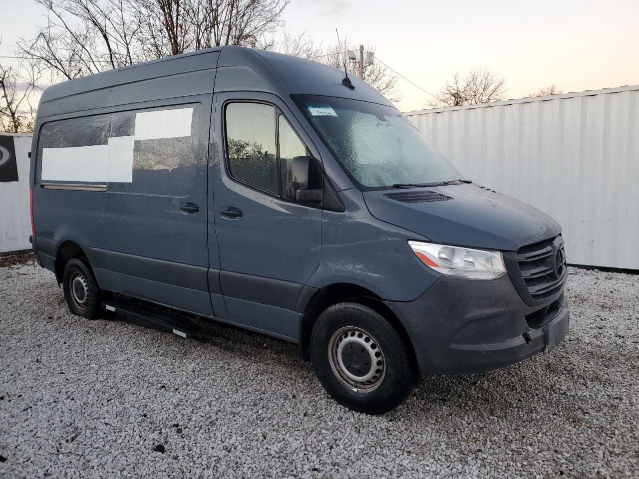 2019 Mercedes-Benz Sprinter VIN WD4PF0CD0KP042731 Copart auction photo, all over / minor dent/scratches damage thumbnail 4