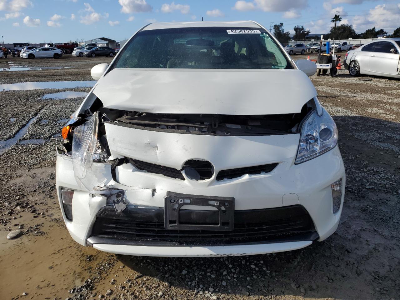 2015 Toyota Prius VIN JTDKN3DU5F0481445 Copart auction photo, front end / rear end damage thumbnail 5