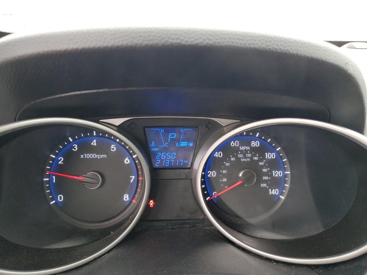2013 Hyundai Tucson VIN KM8JUCAC2DU566397 Copart auction photo, front end / side damage thumbnail 9