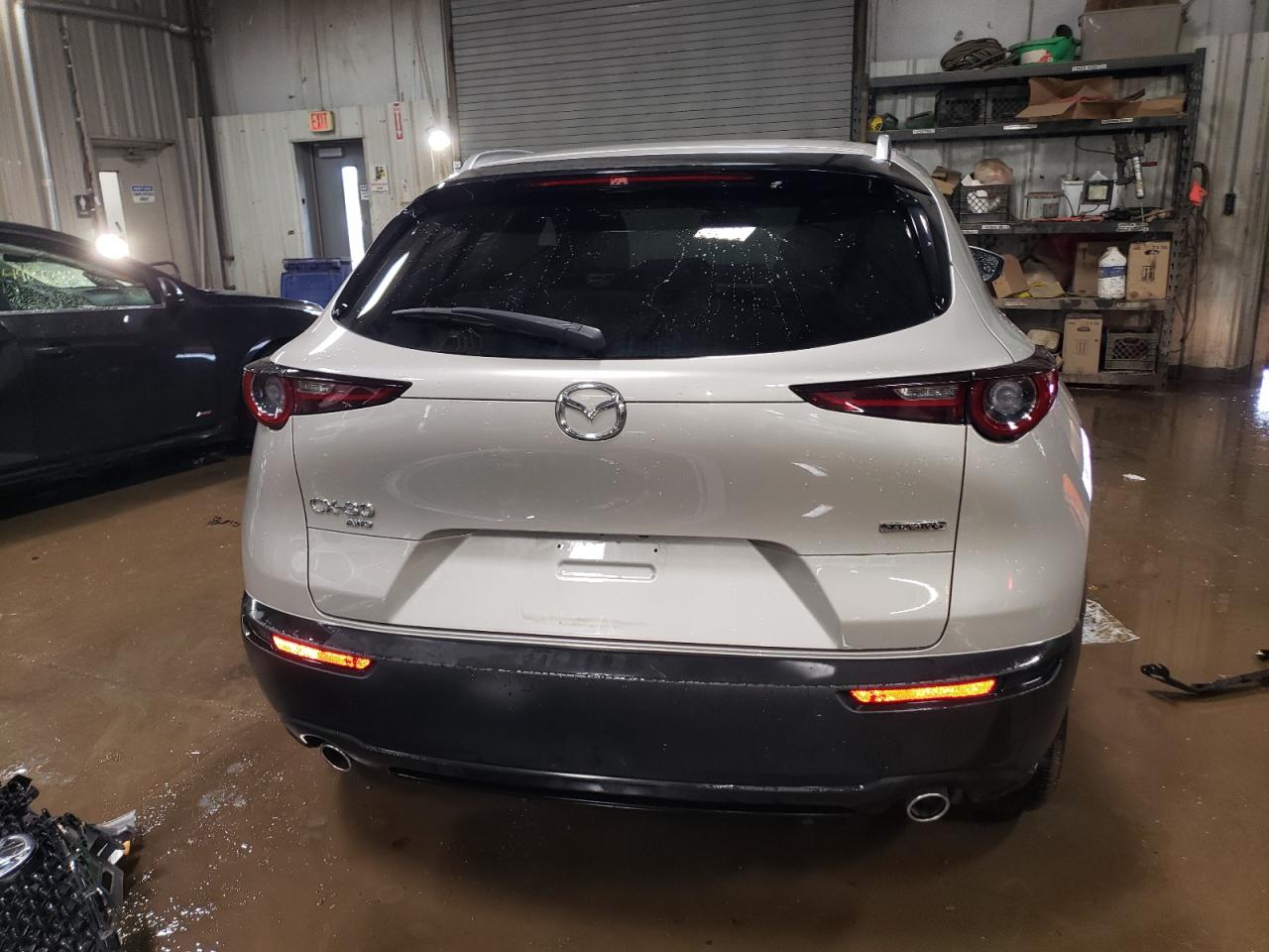 2022 Mazda CX-30 VIN 3MVDMBCL7NM458435 Copart auction photo, front end / minor dent/scratches damage thumbnail 6