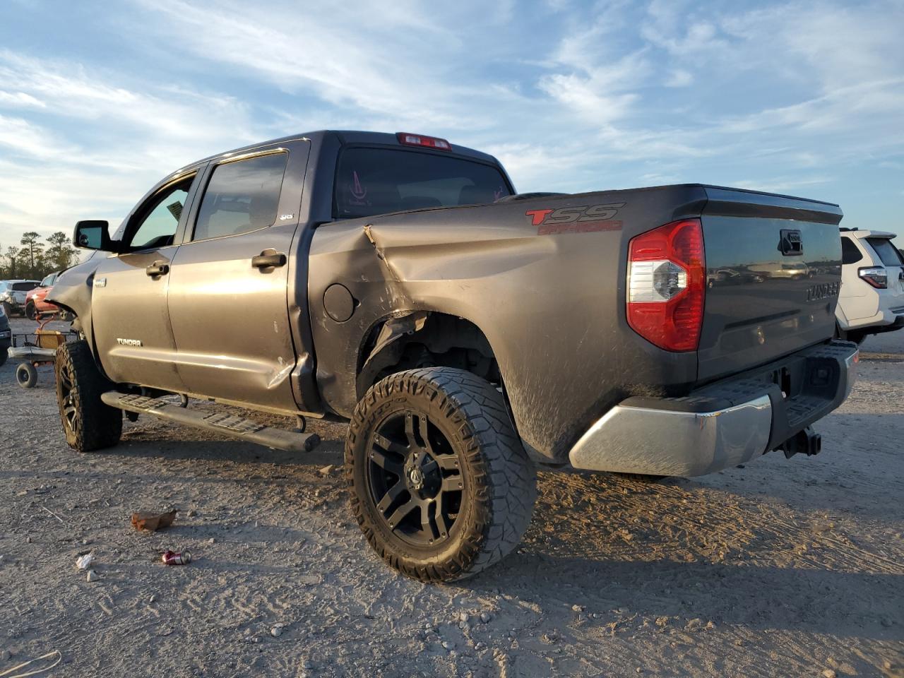 2015 Toyota Tundra VIN 5TFEY5F12FX174714 Copart auction photo, side / front end damage thumbnail 2