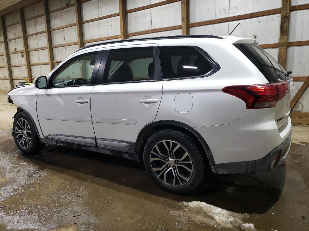 2016 Mitsubishi Outlander VIN JA4AZ3A31GZ011979 Copart auction photo, front end damage thumbnail 2