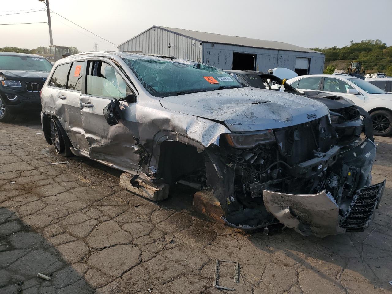 2020 Jeep Grand Cherokee VIN 1C4RJFCG3LC251579 Copart auction photo, rollover damage thumbnail 4