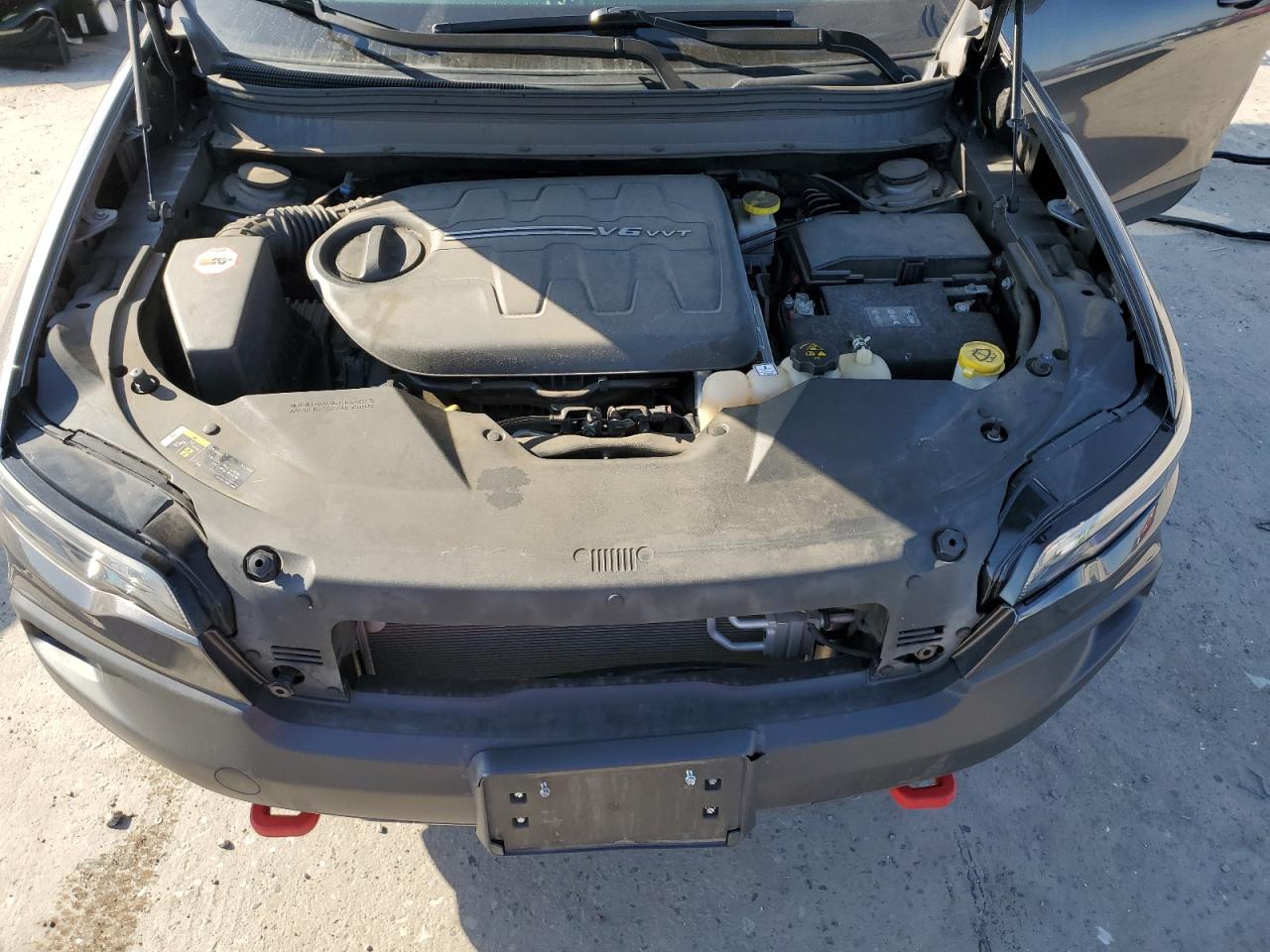 2019 Jeep Cherokee VIN 1C4PJMBX9KD107539 Copart auction photo, side damage thumbnail 12