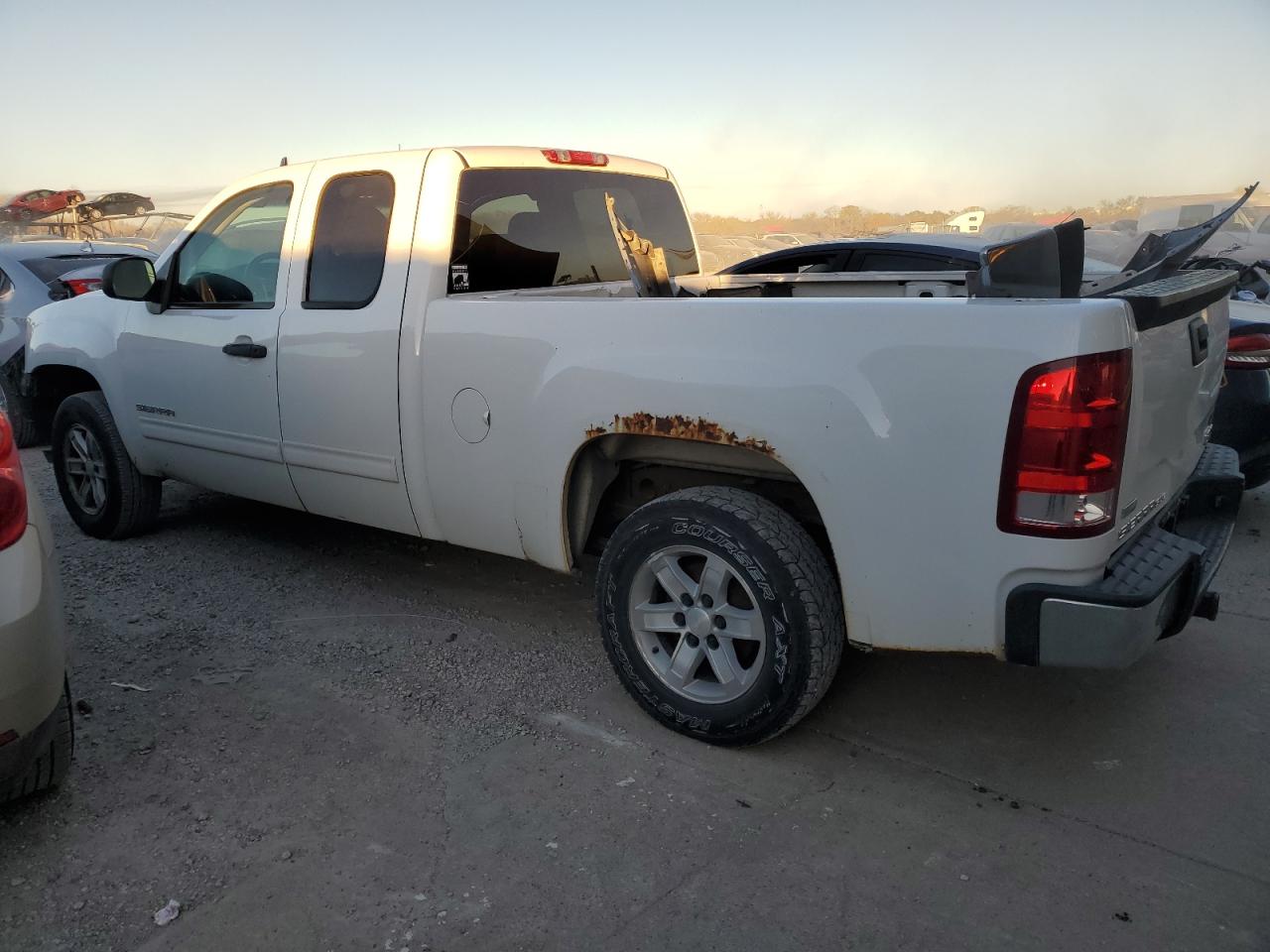 2010 GMC Sierra VIN 1GTSCVE04AZ272506 Copart auction photo, front end / minor dent/scratches damage thumbnail 2