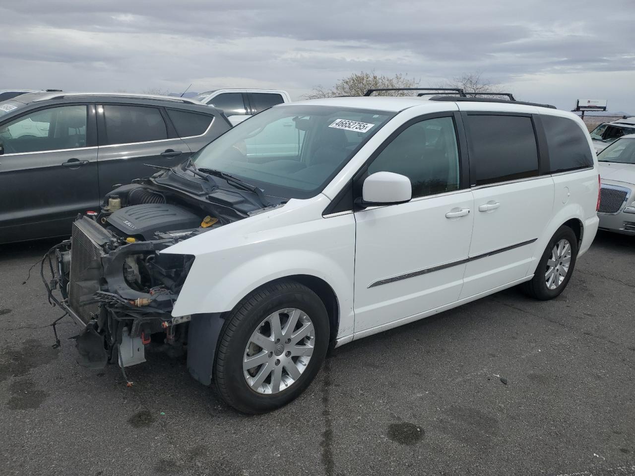 2014 Chrysler Town & Country VIN 2C4RC1BG2ER207825 - Copart auction photo