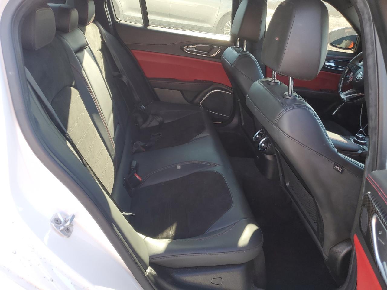 2019 Alfa Romeo Giulia VIN ZARFAMEV1K7613635 Copart auction photo, side damage thumbnail 11