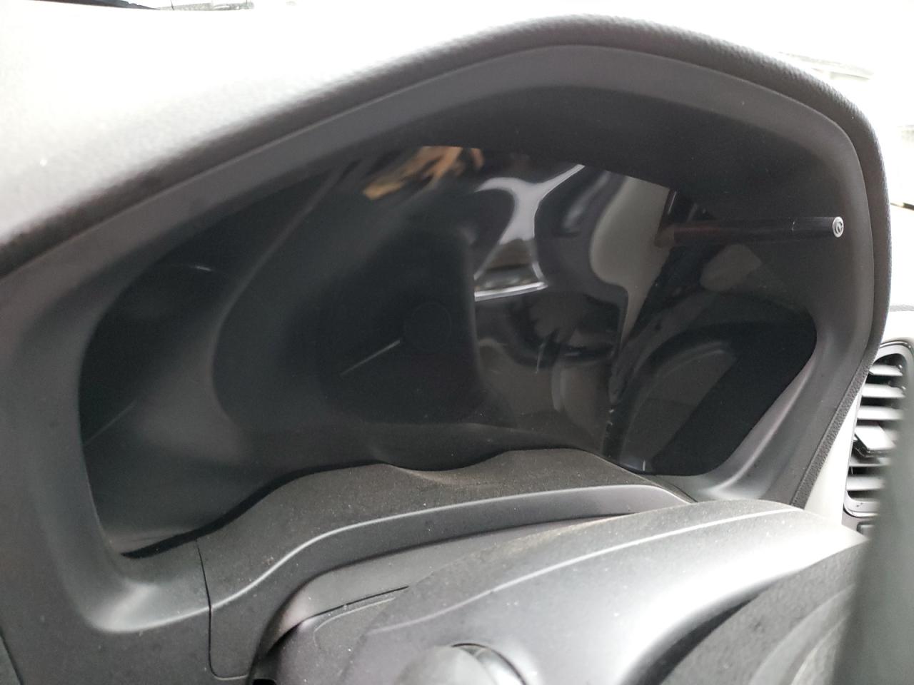 2022 Honda HR-V VIN 3CZRU6H32NM723635 Copart auction photo, all over damage thumbnail 9