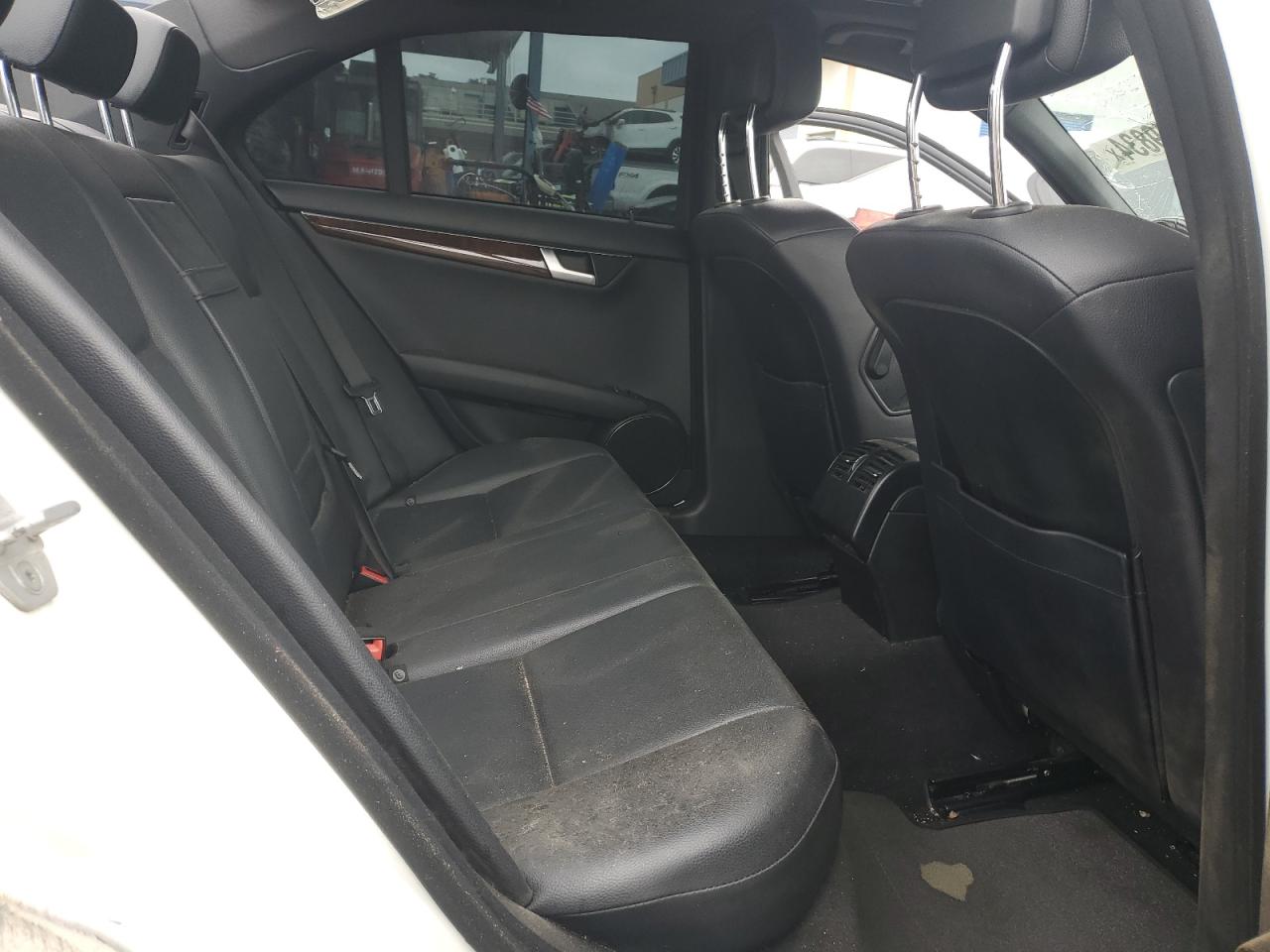 2012 Mercedes-Benz C-klasse VIN WDDGF8BB2CA723069 Copart auction photo, all over / undercarriage damage thumbnail 10