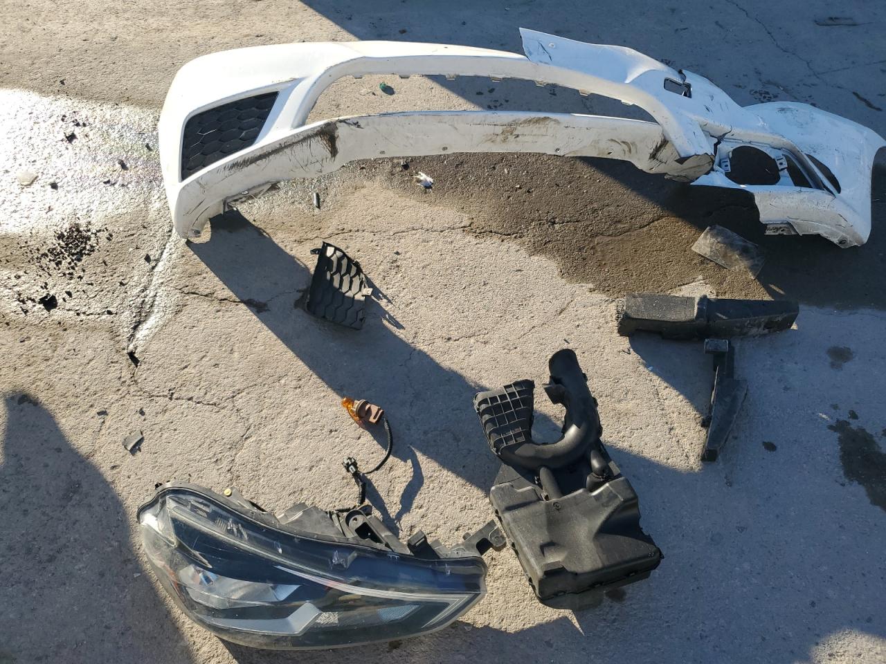 2017 Nissan Sentra VIN 3N1AB7AP6HL636619 Copart auction photo, front end damage thumbnail 12