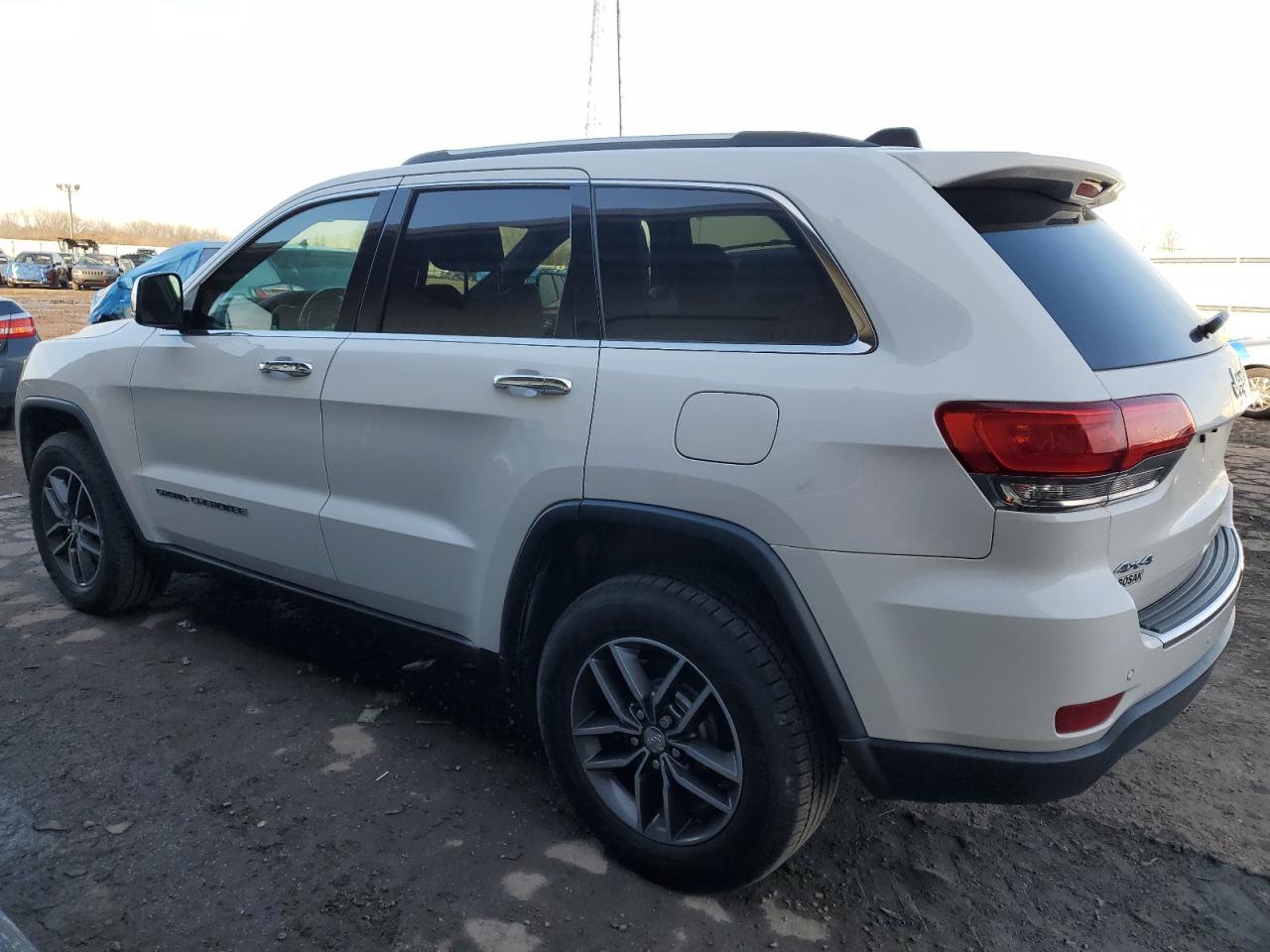 2018 Jeep Grand Cherokee VIN 1C4RJFBG8JC426200 Copart auction photo, minor dent/scratches damage thumbnail 2
