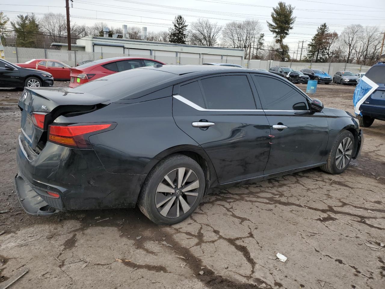 2020 Nissan Altima VIN 1N4BL4EV1LC157413 Copart auction photo, side / rear end damage thumbnail 3