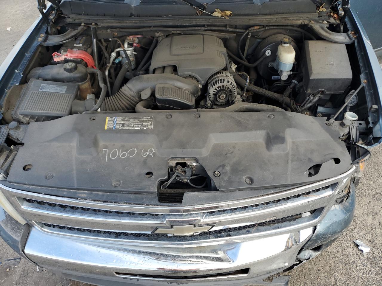 2009 Chevrolet Silverado VIN 1GCEK29009Z296032 Copart auction photo, front end / side damage thumbnail 13