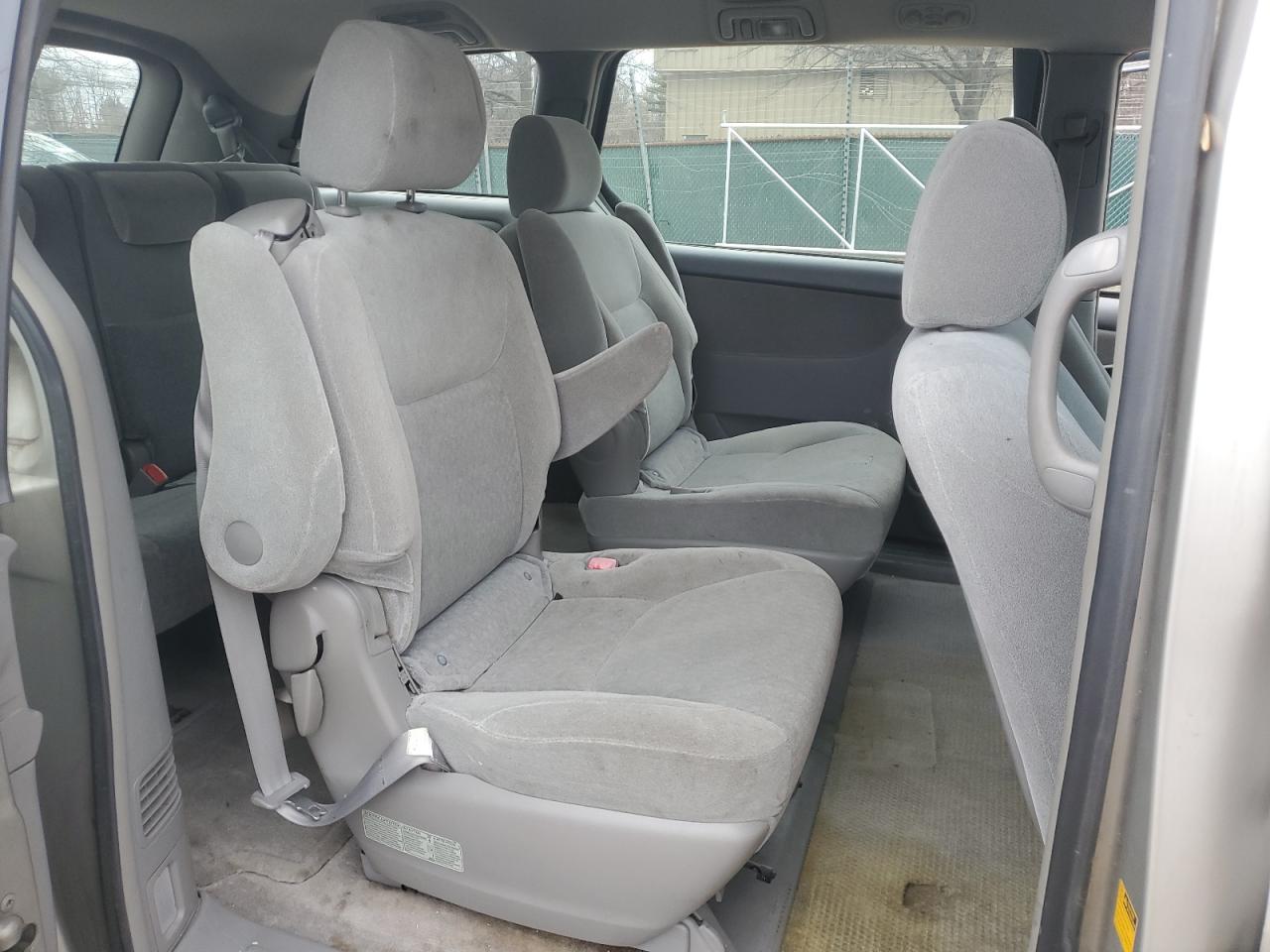 2005 Toyota Sienna VIN 5TDZA23C15S282790 Copart auction photo, front end / side damage thumbnail 11