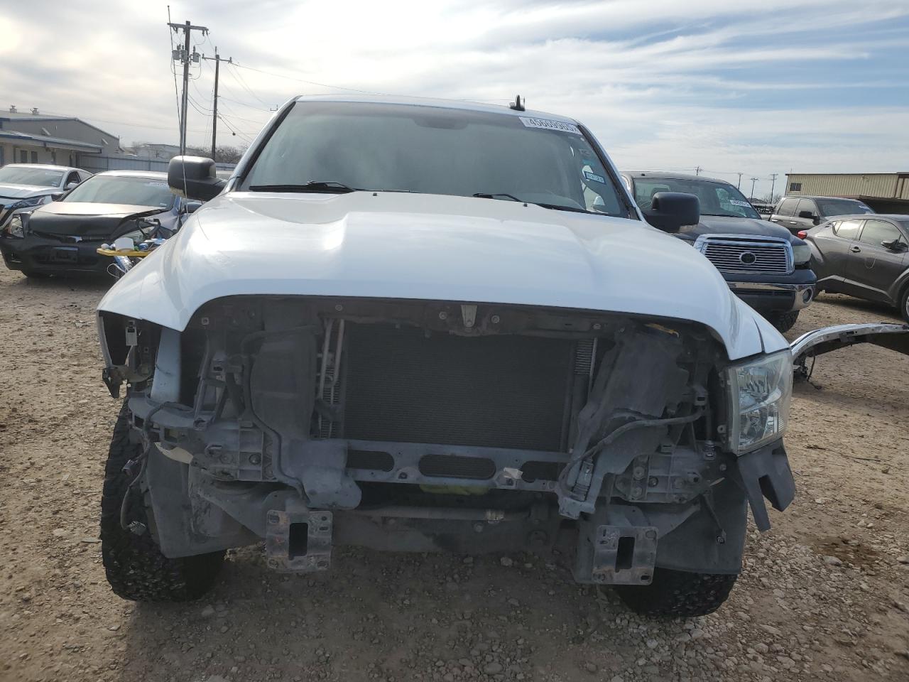 2016 RAM 1500 VIN 3C6RR6LT2GG288736 Copart auction photo, front end / minor dent/scratches damage thumbnail 5