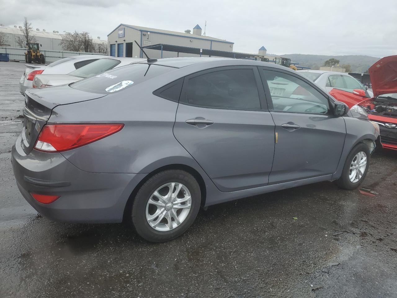 2016 Hyundai Accent VIN KMHCT4AE2GU980769 Copart auction photo, front end / rear end damage thumbnail 3