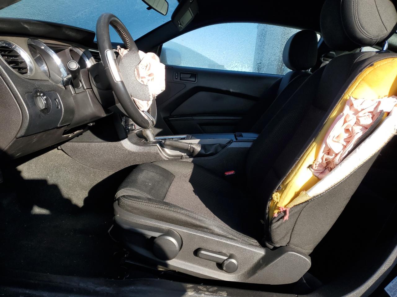 2014 Ford Mustang VIN 1ZVBP8AM0E5285410 Copart auction photo, front end damage thumbnail 7