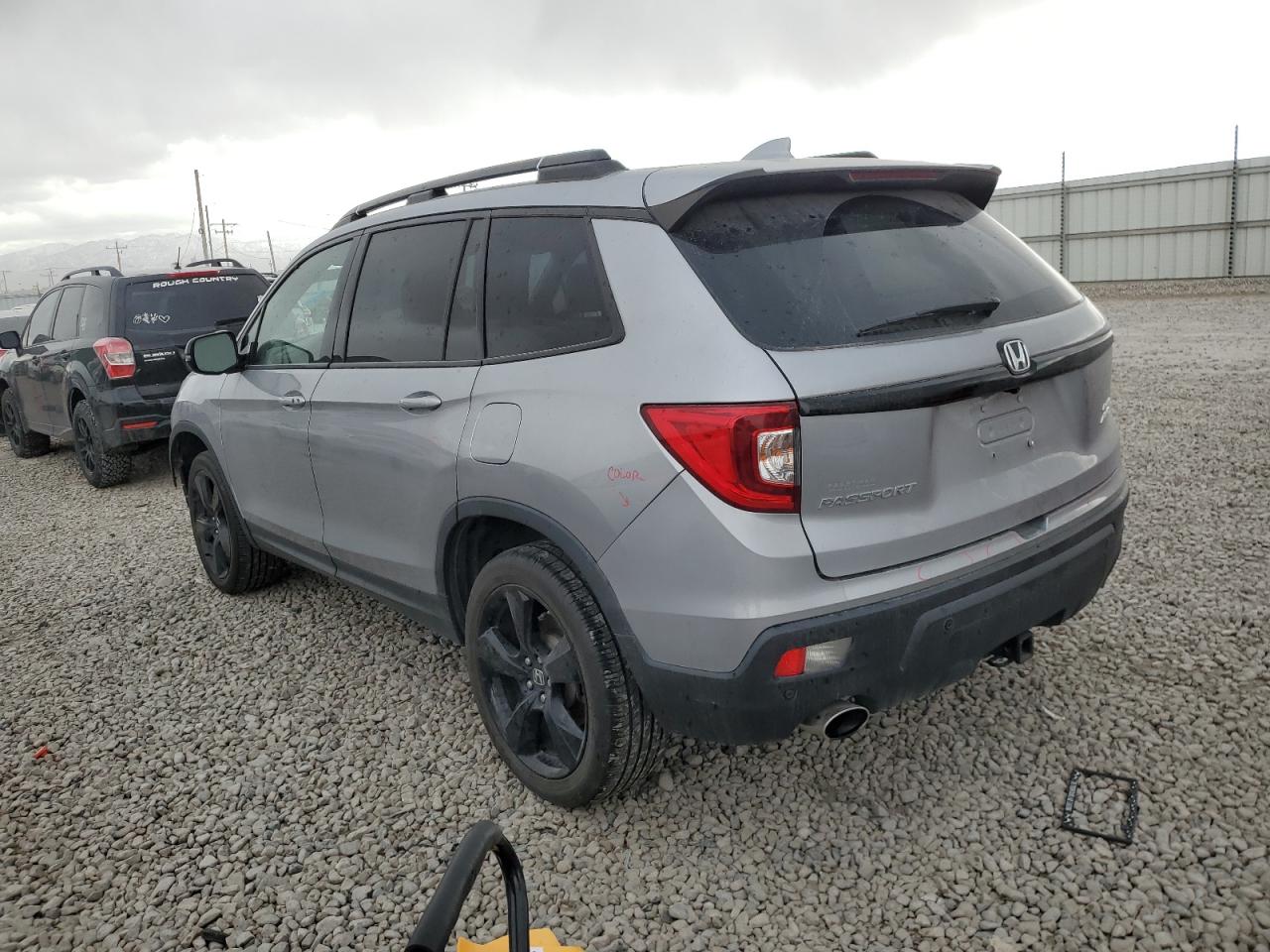 2019 Honda Passport VIN 5FNYF8H07KB019945 Copart auction photo, front end damage thumbnail 2