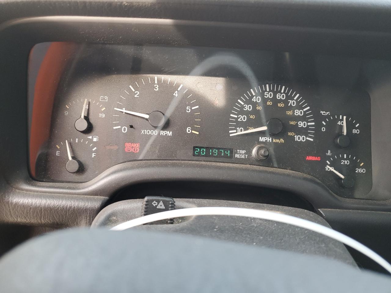 2000 Jeep Grand Cherokee VIN 1J4FF48S0YL121878 Copart auction photo, front end / side damage thumbnail 9