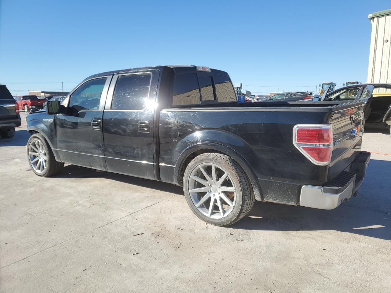 2011 Ford F-150 VIN 1FTFW1CF6BFC89609 Copart auction photo, front end / minor dent/scratches damage thumbnail 2