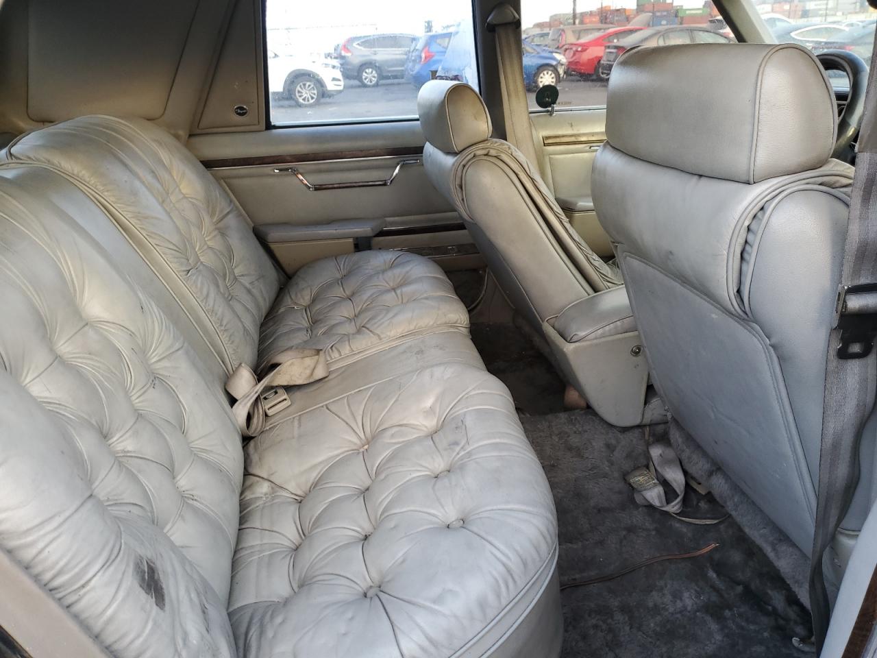 1987 Chrysler Fifth Avenue VIN 1C3BF66P7HW121393 Copart auction photo, mechanical / minor dent/scratches damage thumbnail 10