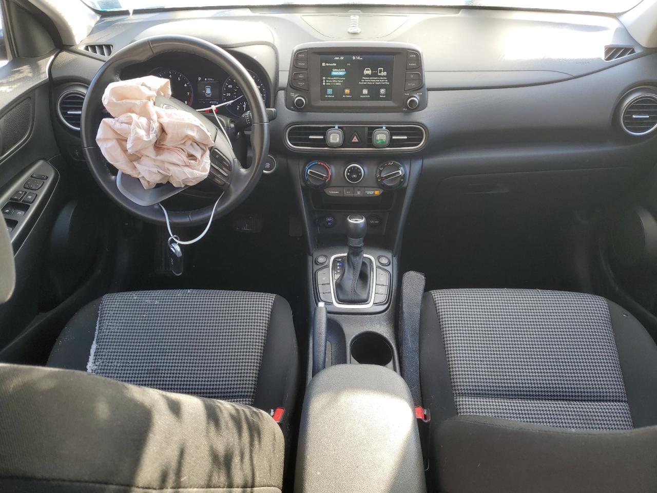 2020 Hyundai Kona VIN KM8K2CAA0LU582931 Copart auction photo, front end / minor dent/scratches damage thumbnail 8