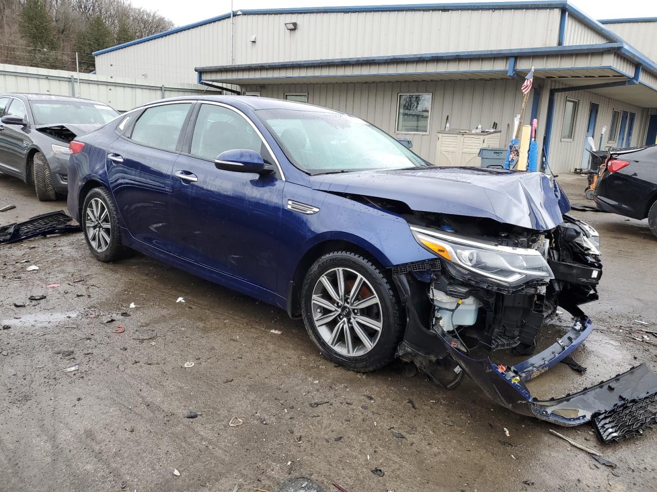 2019 KIA Optima VIN 5XXGT4L33KG356723 Copart auction photo, front end / rear end damage thumbnail 4