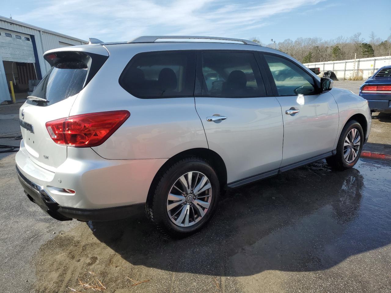 2019 Nissan Pathfinder VIN 5N1DR2MN4KC620002 Copart auction photo, rear end damage thumbnail 3