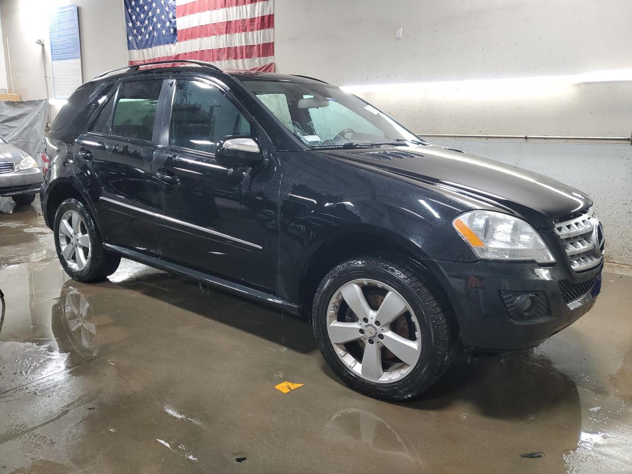 2009 Mercedes-Benz M-klasse VIN 4JGBB86E49A461032 Copart auction photo, front end / minor dent/scratches damage thumbnail 4