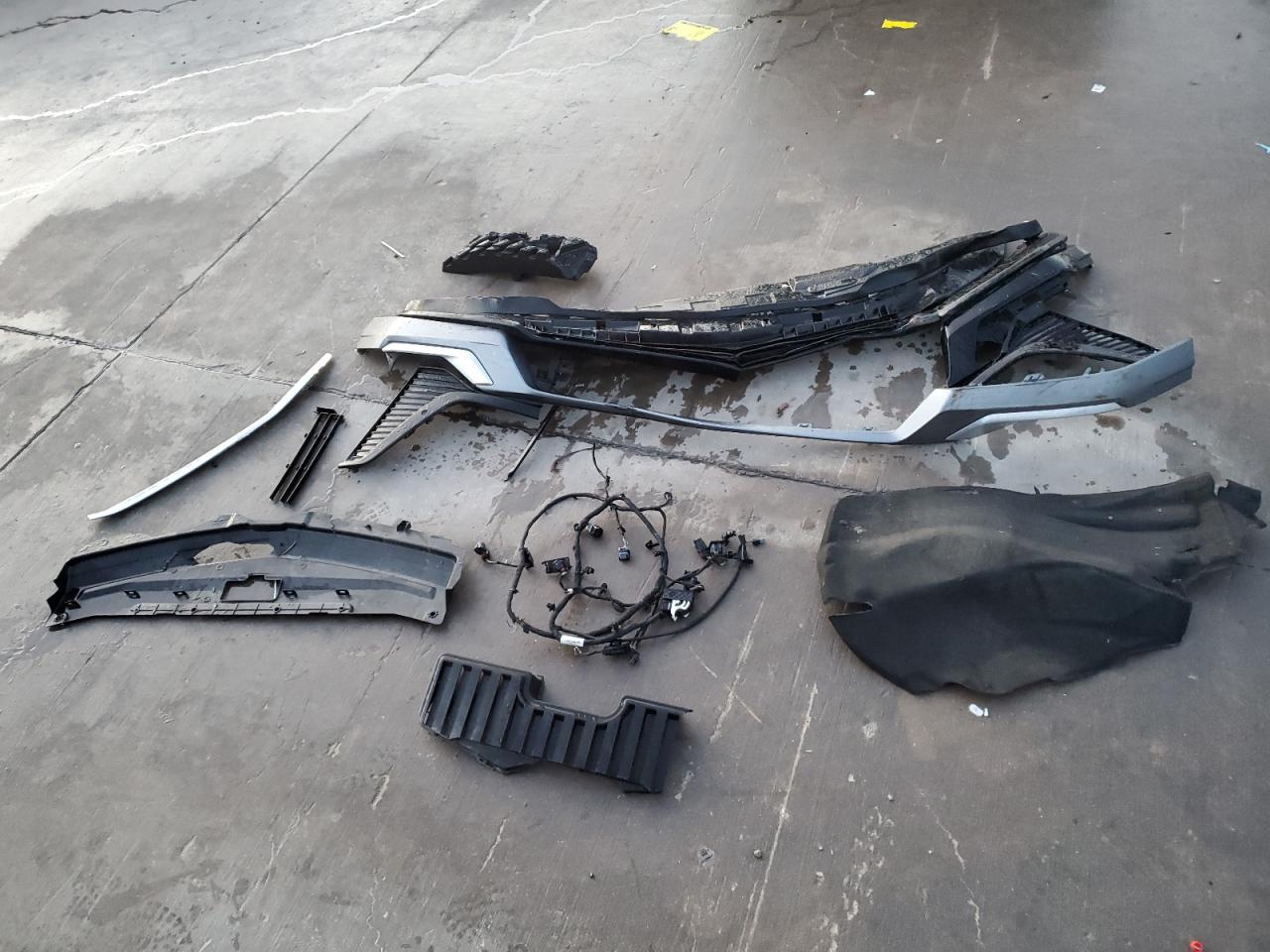 2020 Cadillac XT6 VIN 1GYKPDRSXLZ228260 Copart auction photo, front end damage thumbnail 13