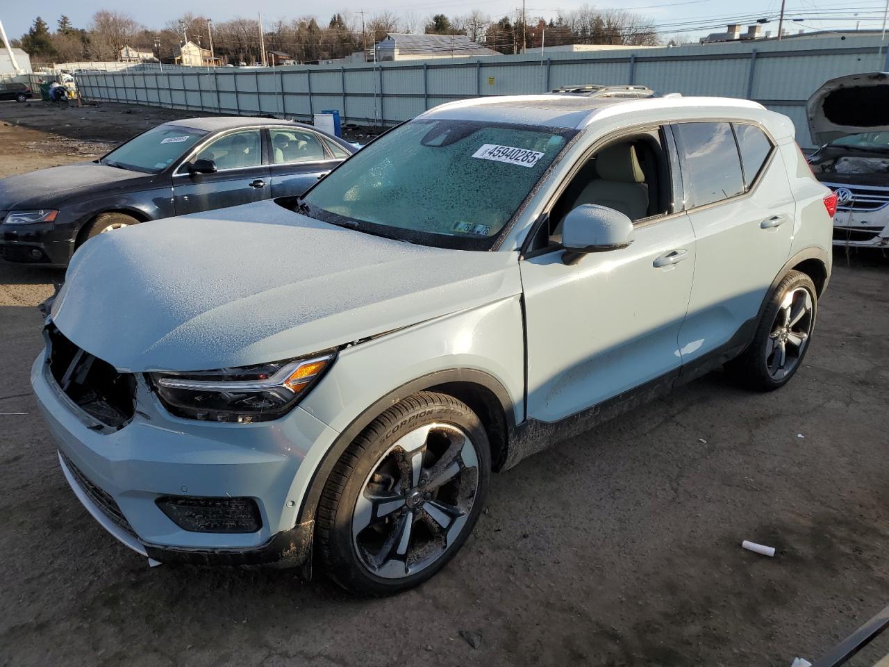 2019 Volvo XC40 VIN YV4162UK4K2104649