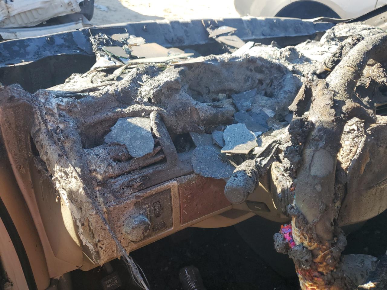 2008 Chrysler Town & Country VIN 2A8HR54P18R838593 Copart auction photo, burn damage thumbnail 9