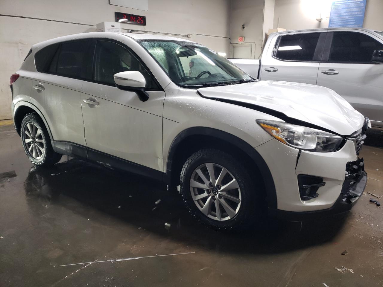 2016 Mazda CX-5 VIN JM3KE2CY7G0666474 Copart auction photo, rear end / side damage thumbnail 4
