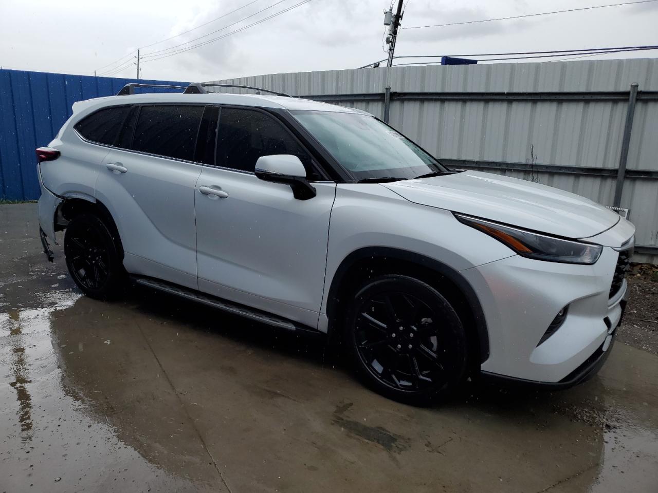 2022 Toyota Highlander VIN 5TDZZRAH8NS133180 Copart auction photo, rear end / side damage thumbnail 4