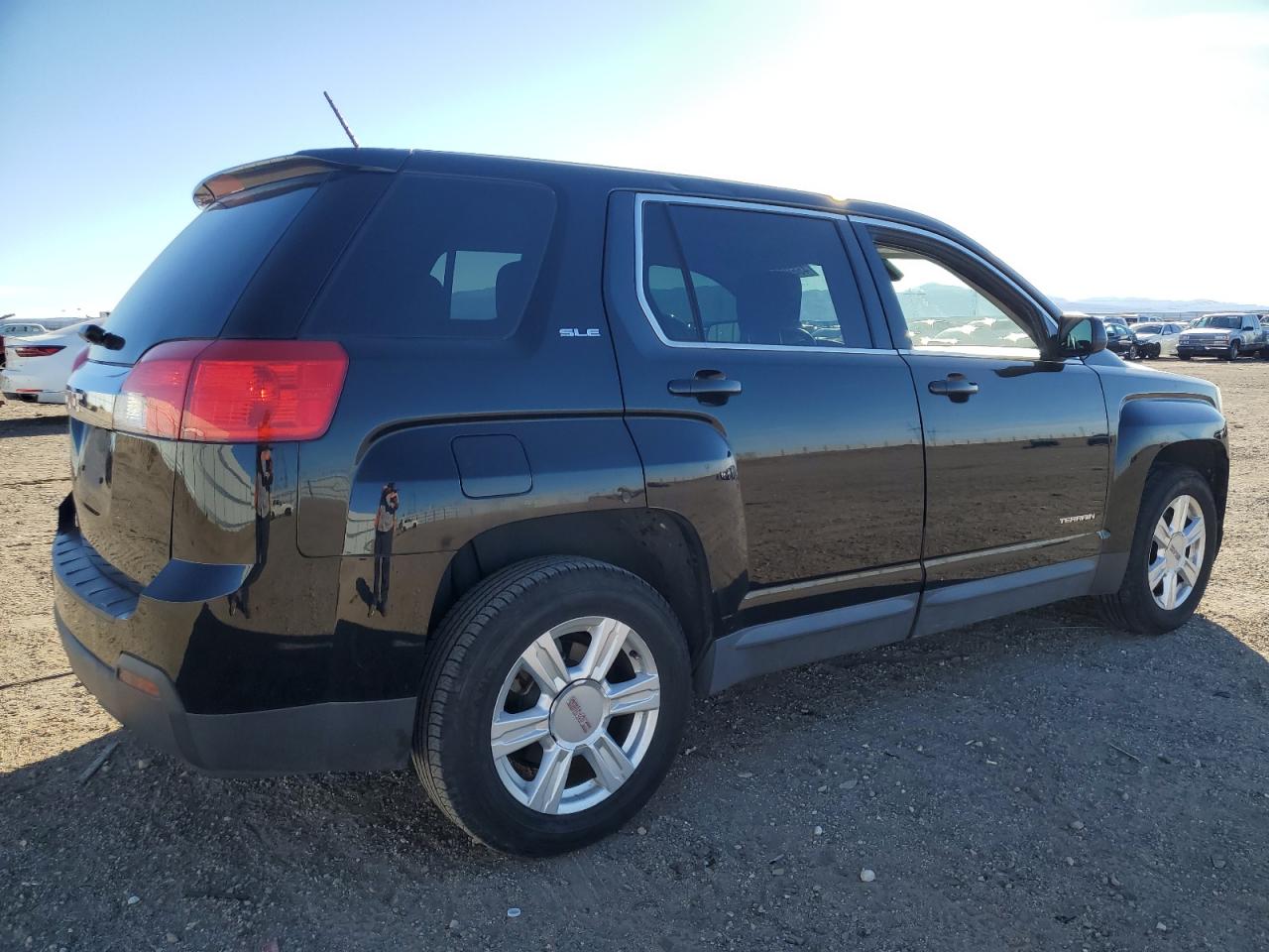 2015 GMC Terrain VIN 2GKALMEK1F6392536 Copart auction photo, minor dent/scratches damage thumbnail 3