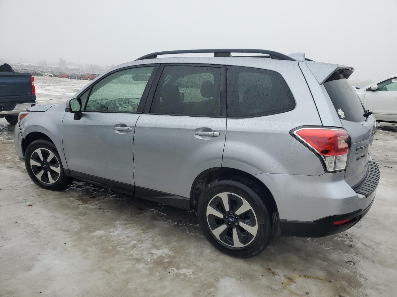2017 Subaru Forester VIN JF2SJAEC1HH433940 Copart auction photo, front end damage thumbnail 2