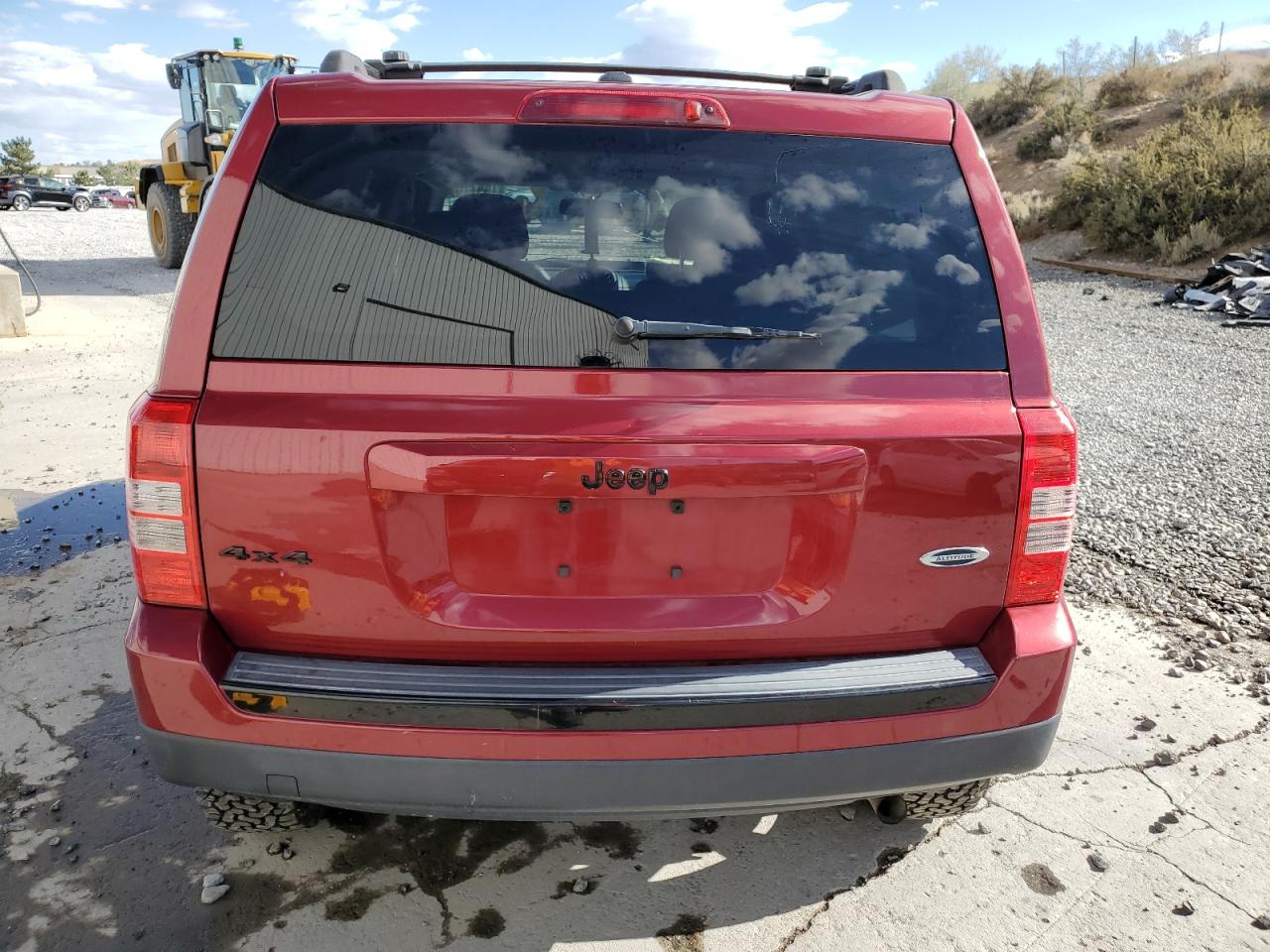 2015 Jeep Liberty (Patriot) VIN 1C4NJRBB1FD438842 Copart auction photo, front end damage thumbnail 6