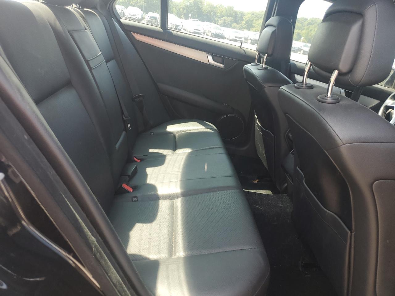 2012 Mercedes-Benz C-klasse VIN WDDGF4HB0CR228564 Copart auction photo, front end / minor dent/scratches damage thumbnail 11