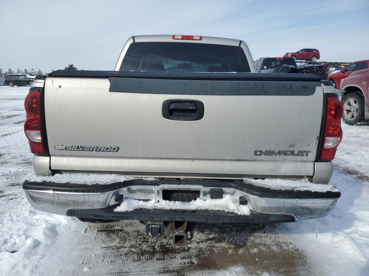 2005 Chevrolet Silverado VIN 2GCEK13T851179976 Copart auction photo, front end damage thumbnail 6