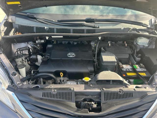 2011 Toyota Sienna VIN 5TDKK3DC2BS026091 Copart auction photo, minor dent/scratches / normal wear damage thumbnail 7